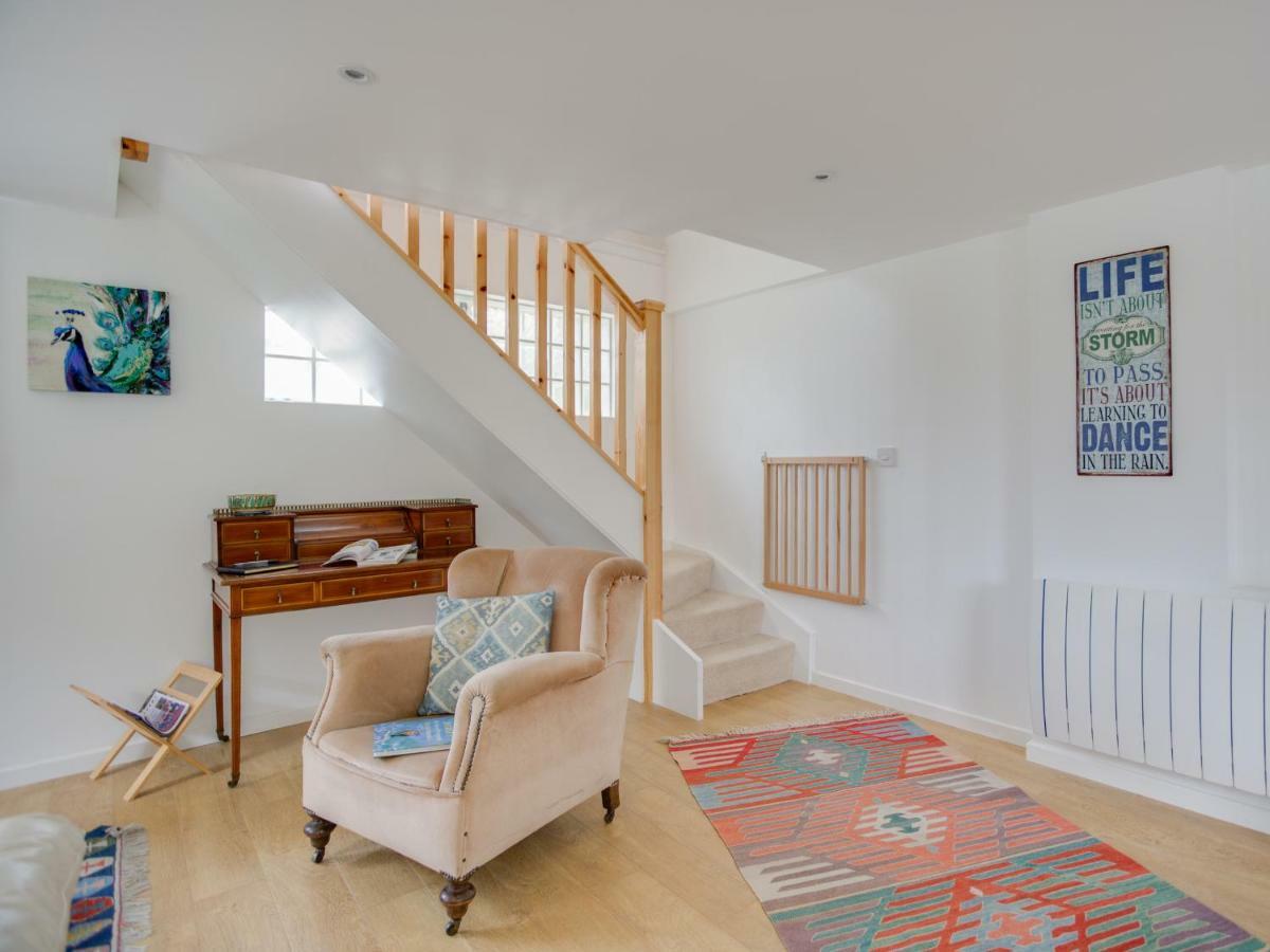 Little England Cottage Milborne Saint Andrew Екстериор снимка