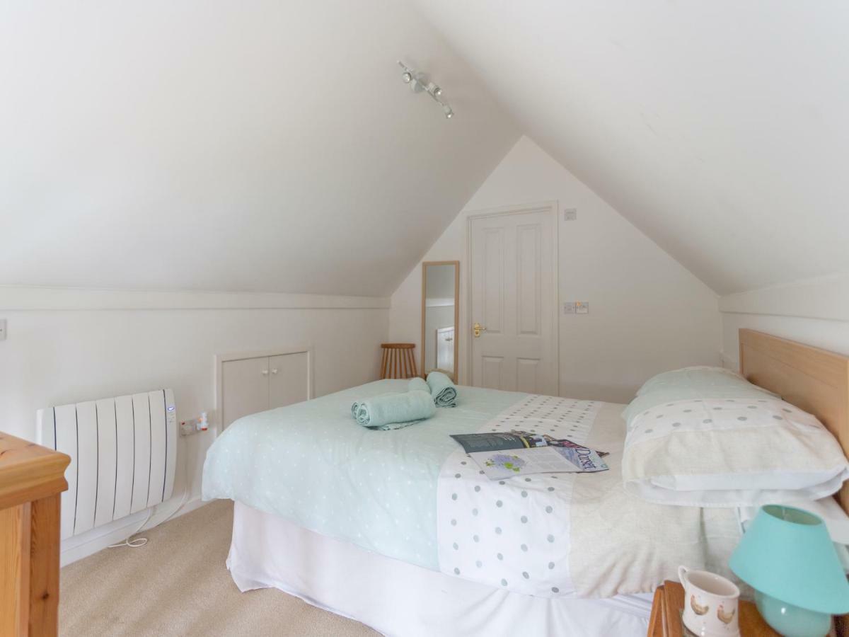 Little England Cottage Milborne Saint Andrew Екстериор снимка